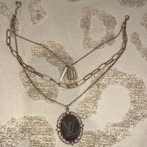 Keep it Gypsy LV necklace